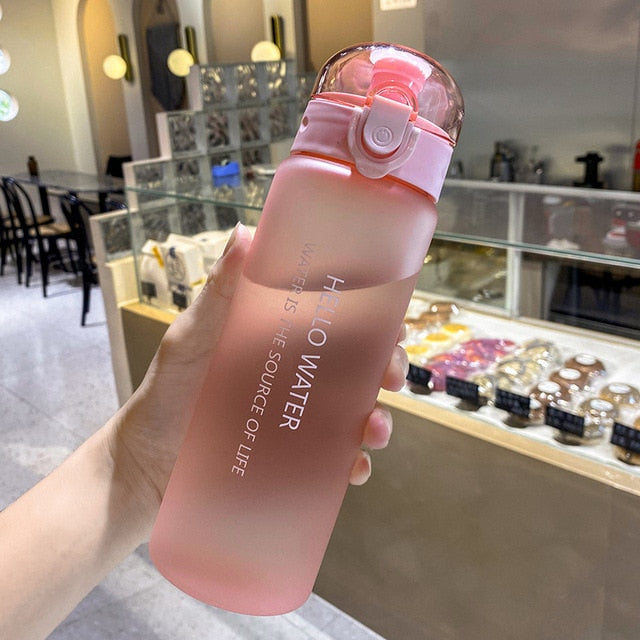 Water Bottle | 780ml | Versatile Design