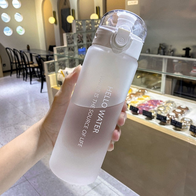 Water Bottle | 780ml | Versatile Design