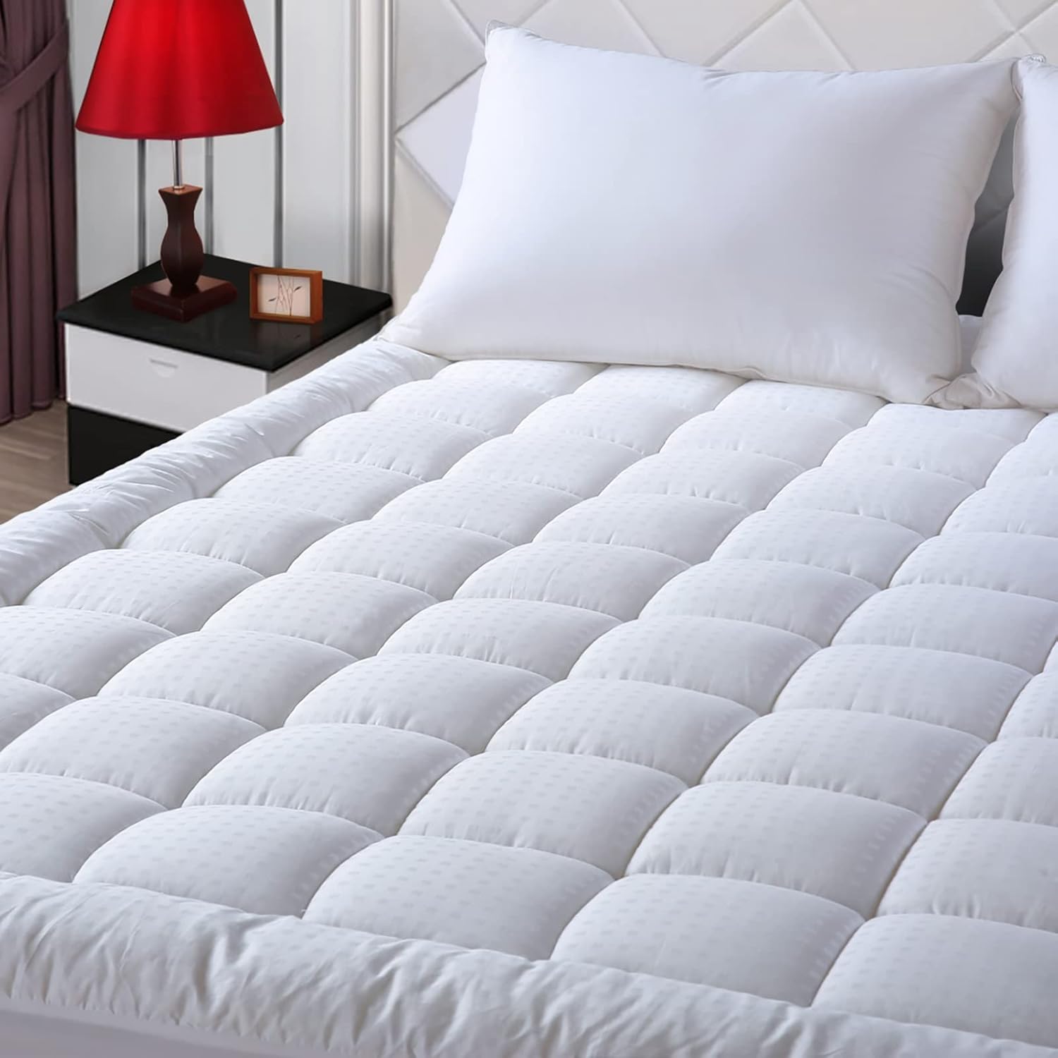 White cooling cotton queen mattress pad with plush box quilting