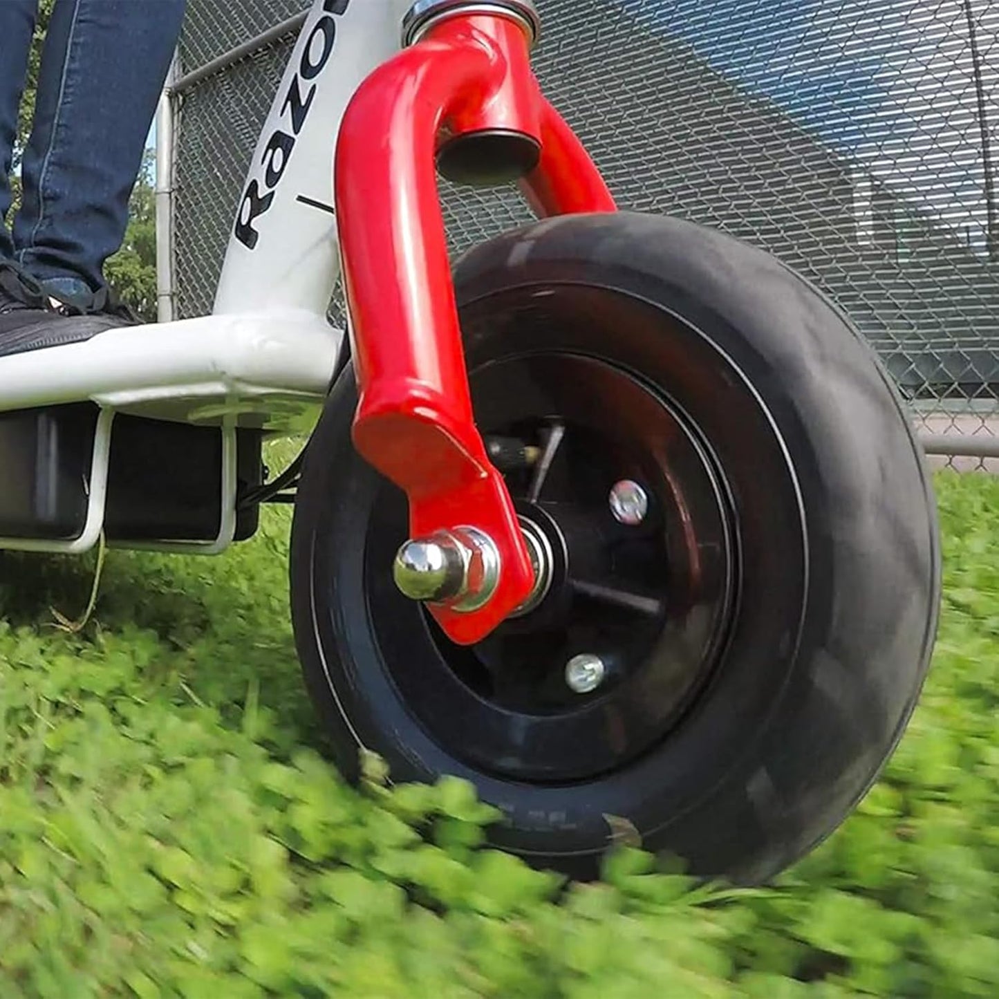 Razor E200 Electric Scooter for Teens I 12 MPH 40-Min Ride encalife