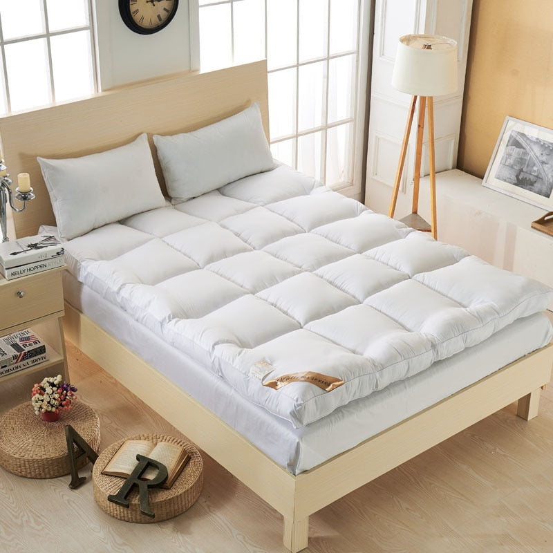 Luxurious Goose Down Feather Mattress Topper | Premium Quality Filling encalife